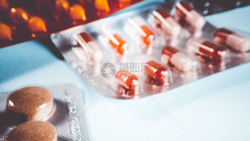 胶囊充填机与空心胶囊：规格匹配的奥秘**